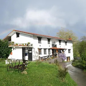 Balentziaga Farm stay Azcoitia